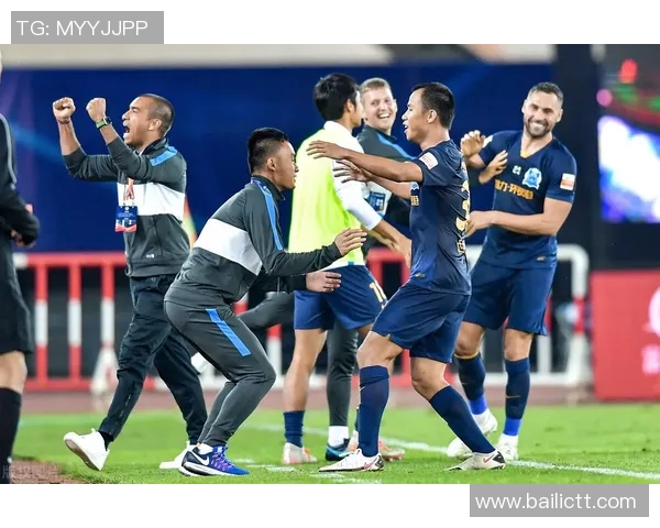 2020年富力与恒大激战回顾球迷热议精彩瞬间与赛后分析